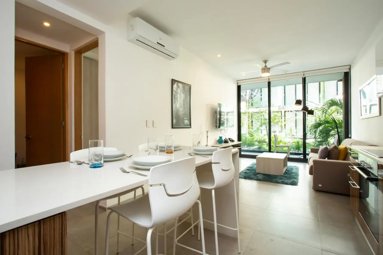 Lovely One Bedroom With Amazing Terrace View Playa del Carmen Appartement
